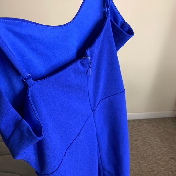 Lulu’s dress - Picture 5 of 5